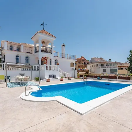 Villa Vb Coto 7br W Pool & Views *