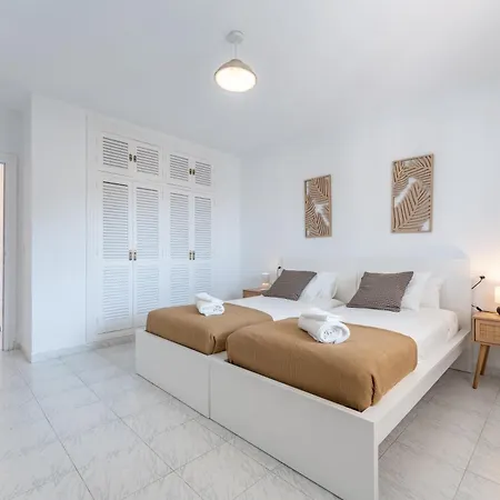 Vb Coto 7br W Pool & Views *