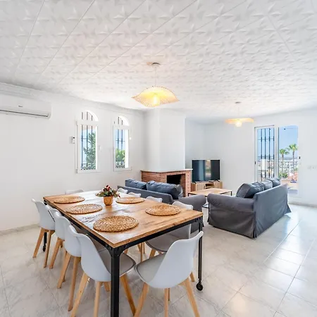 Villa Vb Coto 7br W Pool & Views *